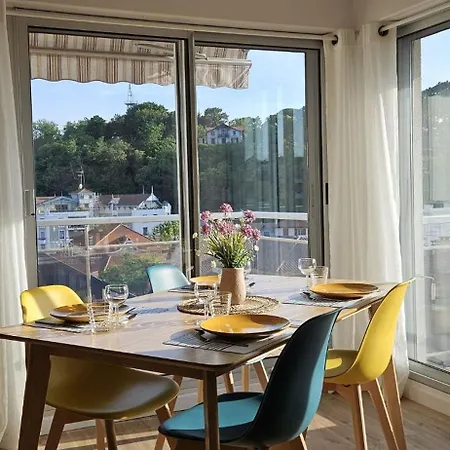 Centre Avec Terrasse Vue Mer, Clim Et Parking Appartamento *