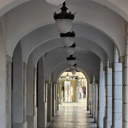 Hyper-centre Et Bord De Avec Clim Et Parking! Апартаменты