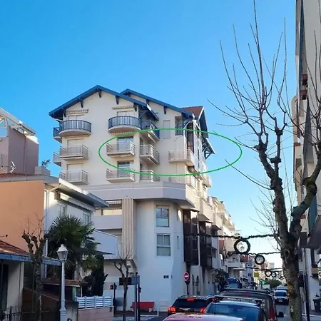 Centre Avec Terrasse Vue Mer, Clim Et Parking *