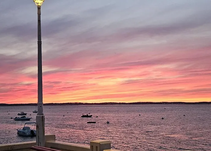 Lägenhet Hyper-centre Et Bord De Avec Clim Et Parking!