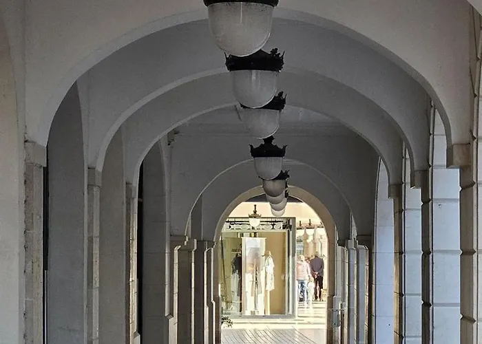 Hyper-centre et bord de mer avec clim et parking! Appartement