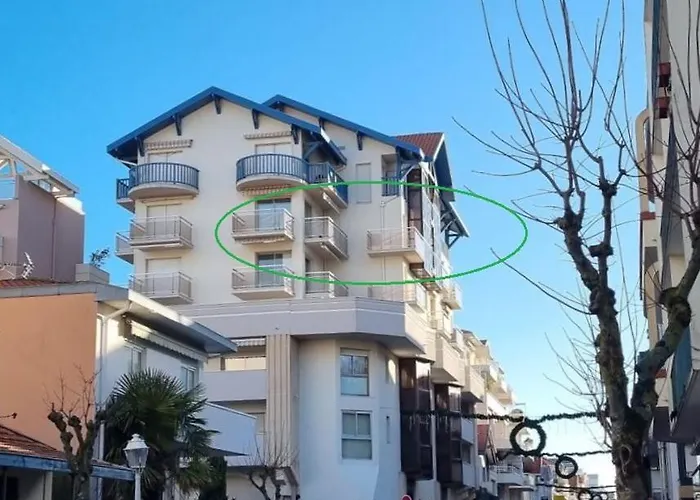 Hyper-centre et bord de mer avec clim et parking! *