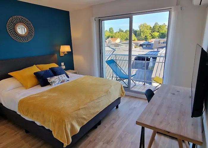 Hyper-centre et bord de mer avec clim et parking!