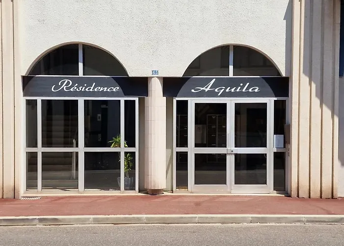 Lägenhet Hyper-centre Et Bord De Avec Clim Et Parking!